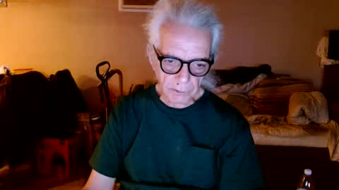 Snapshot of tom112292014 chatting on October 2, 11:42 am tom112292014 online show from October 2, 11:42 am