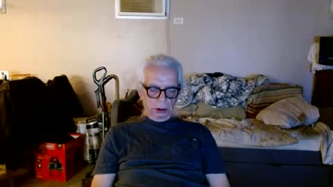 Snapshot of tom112292014 chatting on October 6, 1:29 pm tom112292014 online show from October 6, 1:29 pm