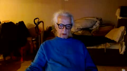 Snapshot of tom112292014 chatting on October 16, 3:06 am tom112292014 online show from October 16, 3:06 am