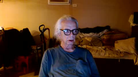 Snapshot of tom112292014 chatting on October 1, 2:32 am tom112292014 online show from October 1, 2:32 am