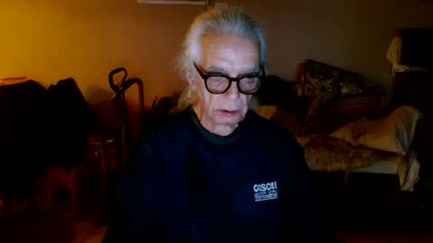 Snapshot of tom112292014 chatting on October 13, 3:41 am tom112292014 online show from October 13, 3:41 am