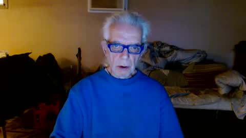 Snapshot of tom112292014 chatting on February 16, 5:48 pm tom112292014 online show from February 16, 5:48 pm