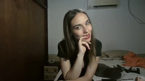 Flor online show from August 6, 2:31 am