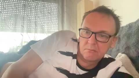 Tom online show from November 15, 1:35 pm