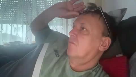 Tom online show from February 17, 3:55 pm