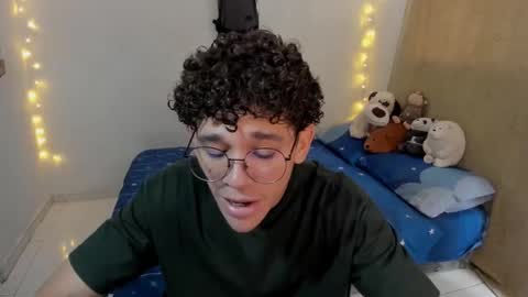 Tom Blue online show from November 24, 4:27 pm