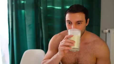 Tom online show from March 2, 7:09 am