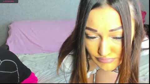 tom_mily_ online show from May 17, 6:55 am