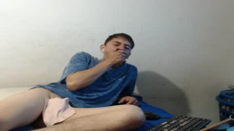 tomas_turbado_ online show from April 18, 6:04 am