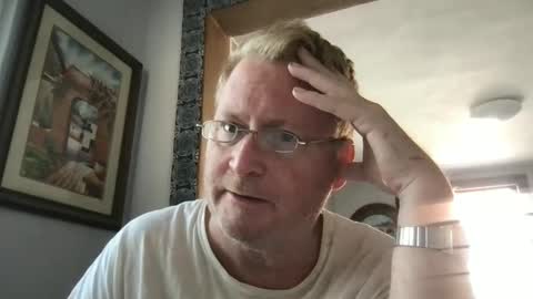 Hola online show from December 11, 6:31 pm