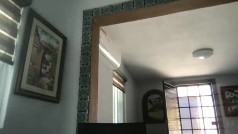 Hola online show from February 13, 10:11 pm