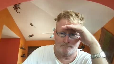 Hola online show from October 20, 7:41 pm