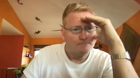 Hola online show from March 12, 7:58 pm