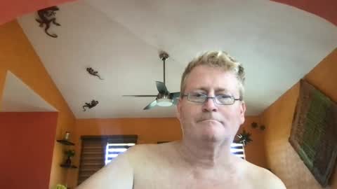Hola online show from June 18, 9:09 pm