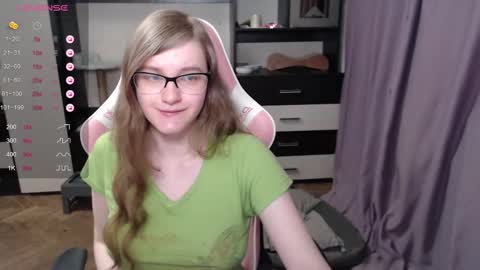 Snapshot of tomato_tease chatting on February 25, 9:26 pm tomato_tease online show from February 25, 9:26 pm