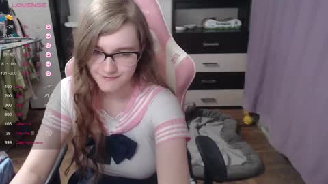 Snapshot of tomato_tease chatting on September 19, 7:06 pm tomato_tease online show from September 19, 7:06 pm