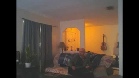 sirmuggsalot online show from December 4, 8:03 am