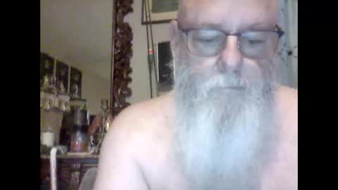 Snapshot of tommierose chatting on October 6, 11:39 am Tommie online show from October 6, 11:39 am