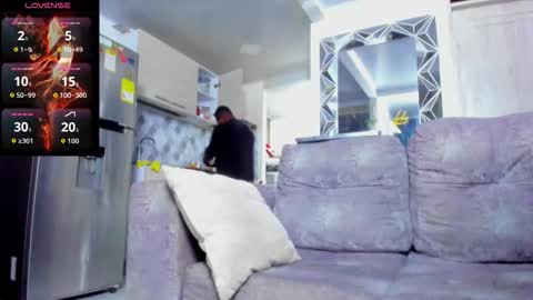 Tom Mike online show from March 17, 2:38 am