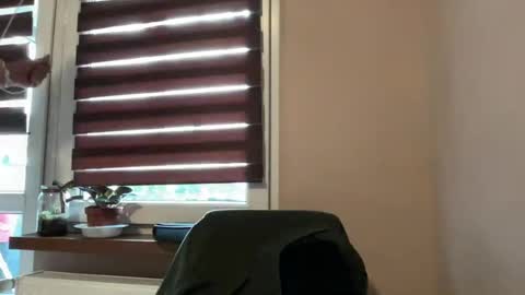 tommilovee online show from July 27, 6:33 am