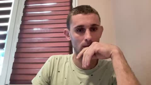 tommilovee online show from May 25, 9:26 am