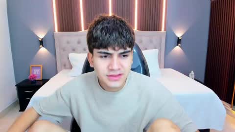 Tommy  online show from May 20, 3:25 am