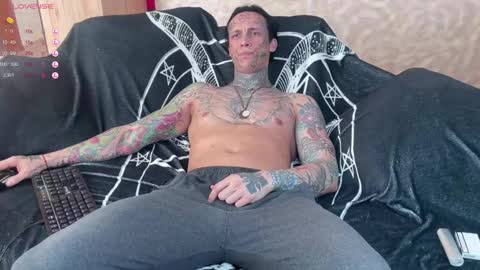 Tommy and Katana online show from February 10, 11:04 am