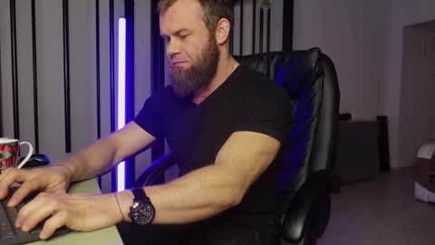  tommy burnzzz  online show from February 13, 2:45 am