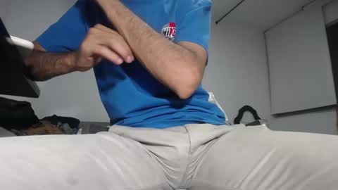   Thomas    online show from March 4, 12:29 am