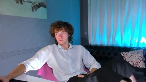 Snapshot of tommy_jamm chatting on October 10, 3:18 pm Tommy online show from October 10, 3:18 pm