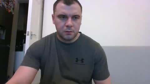 Snapshot of tommyy19901 chatting on March 9, 7:59 pm tommyy19901 online show from March 9, 7:59 pm