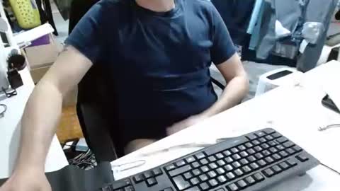 Tom online show from February 26, 6:22 pm