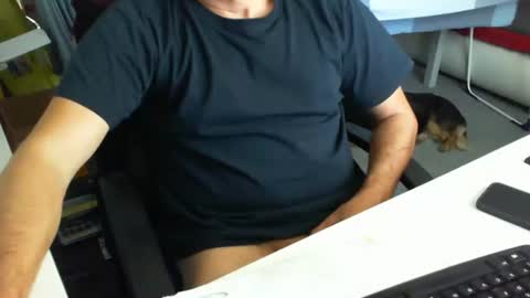 Tom online show from October 30, 2:06 pm