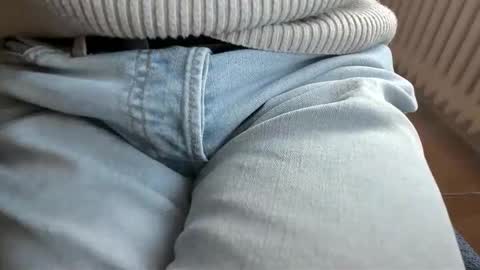 Tom online show from February 24, 11:13 am