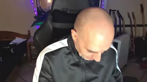 toninspektor online show from April 30, 5:40 pm