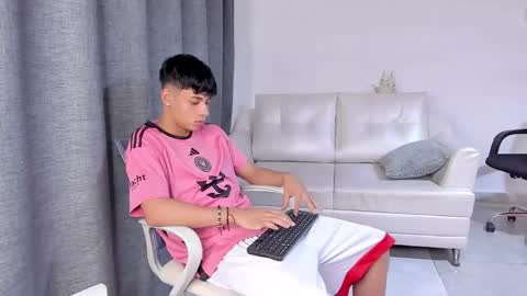 tony paul online show from January 30, 7:37 pm