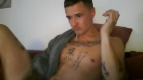 tonystrawberry online show from August 9, 2:00 am