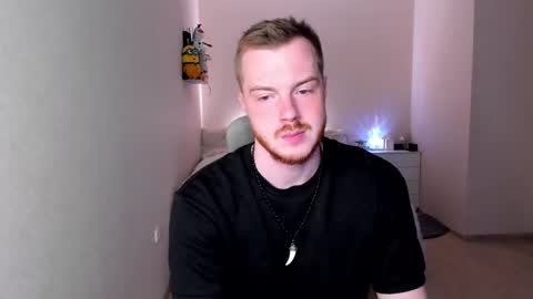 Snapshot of toohornyserj chatting on September 26, 8:28 pm toohornyserj online show from September 26, 8:28 pm