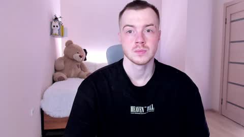 Snapshot of toohornyserj chatting on January 13, 11:06 pm toohornyserj online show from January 13, 11:06 pm