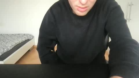 Max online show from October 4, 12:36 pm