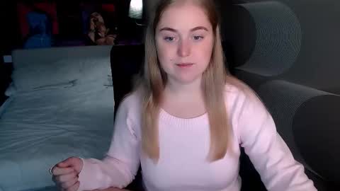 tori_blond online show from October 23, 6:26 am