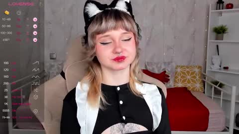 Tori online show from March 18, 12:05 am