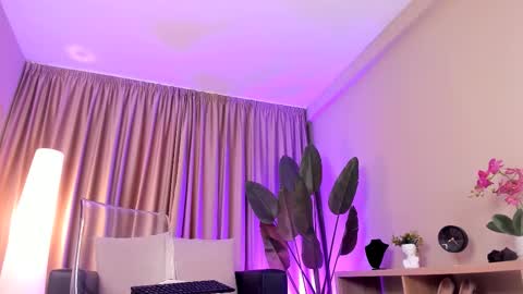 torri kitten online show from February 12, 5:33 am