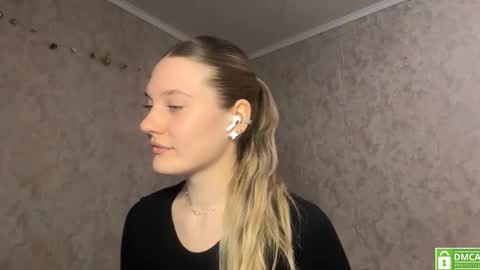 Anita online show from February 1, 5:10 pm