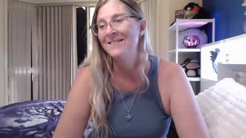 Milly online show from March 17, 1:54 am