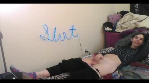 Snapshot of totalfuckingadorable chatting on October 12, 6:28 am Luna online show from October 12, 6:28 am