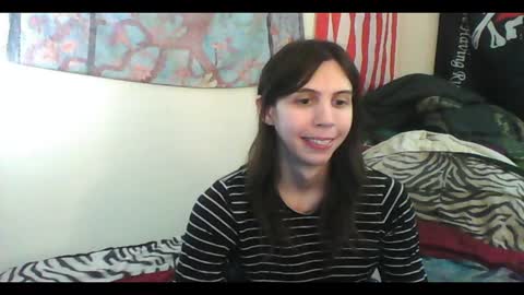 Snapshot of totalfuckingadorable chatting on February 7, 6:24 am Luna online show from February 7, 6:24 am