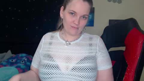 Snapshot of toxiclilly chatting on March 6, 11:14 am Lilly Miss Mistress Goddess Maam Queen Boss online show from March 6, 11:14 am