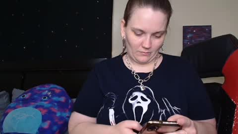 Snapshot of toxiclilly chatting on September 14, 8:49 am Lilly Miss Mistress Goddess Maam Queen Boss online show from September 14, 8:49 am