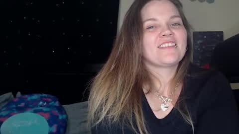 Snapshot of toxiclilly chatting on February 11, 10:36 am Lilly Miss Mistress Goddess Maam Queen Boss online show from February 11, 10:36 am